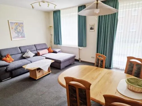 Apartment "Steuermann" hundefreundlich mit Südbalkon Sauna und Parkplatz - 200m zum Deich in Dorum Neufeld, Deutschland