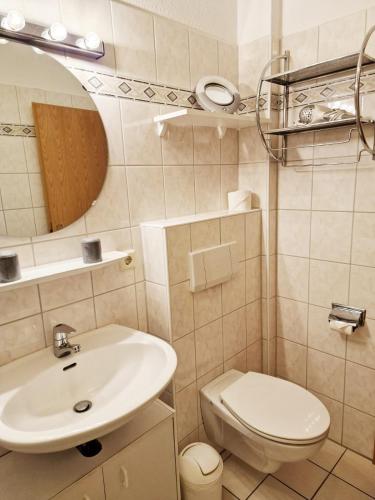 Apartment "Steuermann" hundefreundlich mit Südbalkon Sauna und Parkplatz - 200m zum Deich in Dorum Neufeld, Deutschland