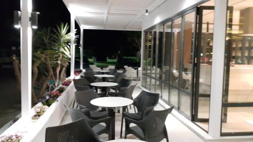 Cosmopolitan Hotel - image 14