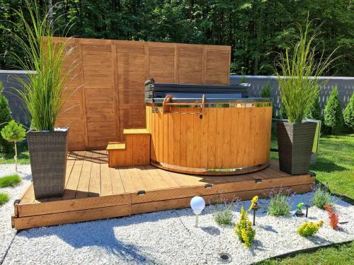 Leśny zakątek malediwy Jacuzzi free (Lesny zakatek malediwy Jacuzzi free) in Jaworzno