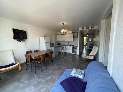 Appartement Saint-Cyprien, 3 pièces, 6 personnes - FR-1-106-56 - Location saisonnière - Saint-Cyprien