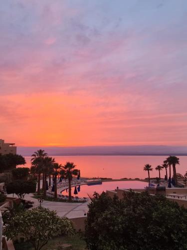 Sunset apartment in Samarah Dead Sea resort