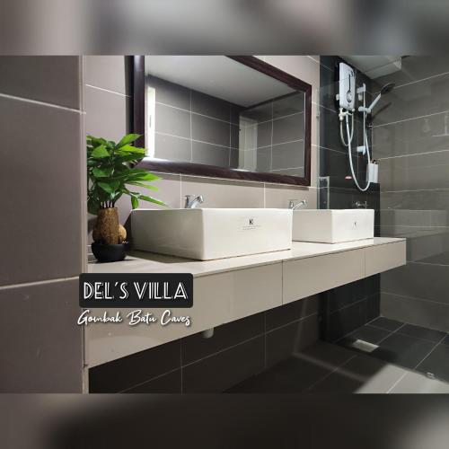 Dels Villa with private pool near UIA Batu Caves Gombak photo 1