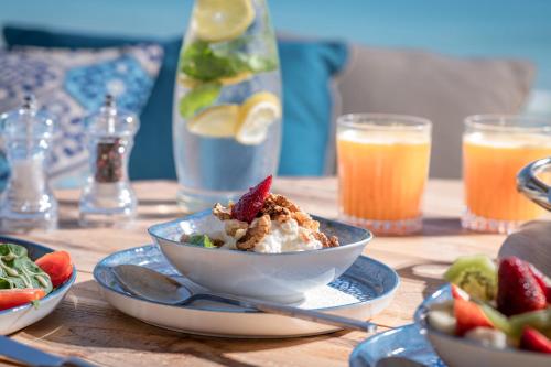 Parthenis Beach Suites by the Sea - image 4