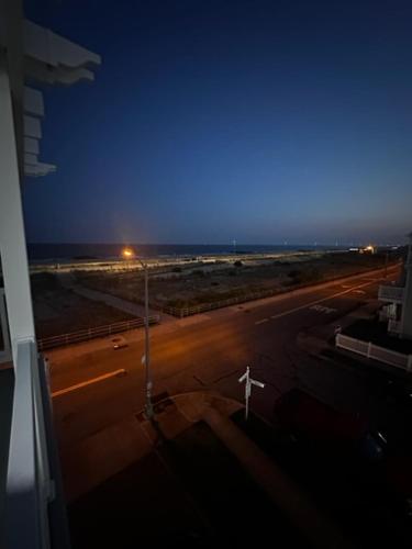 Beach House in heart of NYC in Arverne, USA
