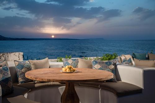 Parthenis Beach Suites by the Sea - image 11