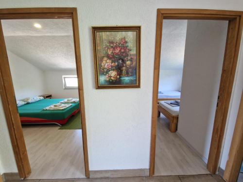 Sweet guesthouse - image 14
