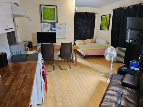 Umbrella Properties Private Apartment Birmingham, Birmingham (photo 3)