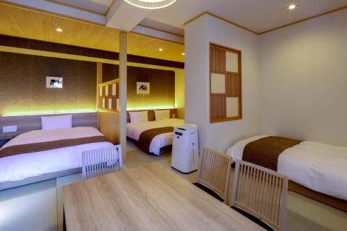 Deluxe Quadruple Room
