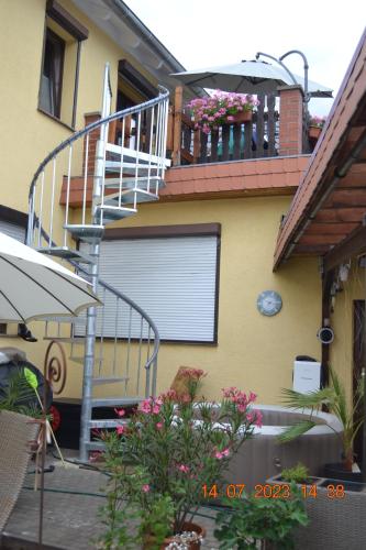 Ferienwohnung mit Ausblick in Wimmelburg - Apartment