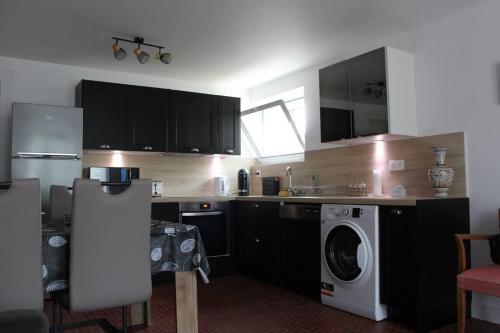 Appartement entièrement rénové à Ronce Les Bains avec jardin