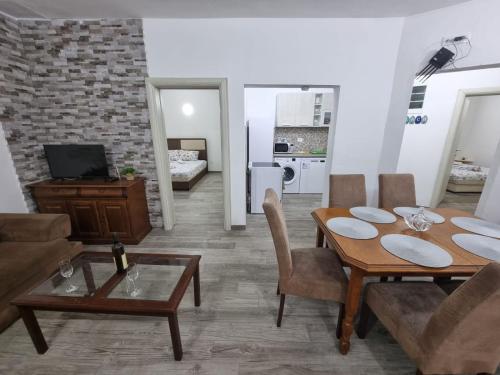 Apartments Vukmarković - image 7