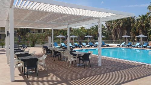 Cosmopolitan Hotel - image 11