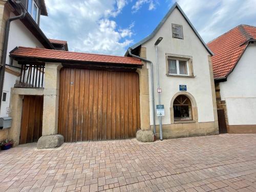 Weingut und Destillerie Bernd Klein - Apartment - Pleisweiler-Oberhofen