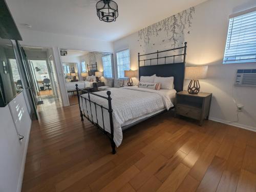 3 BR + Near Venice Beach + Redecorated + Nice Backyard with BBQ, Лос-Анджелес (фото 5)