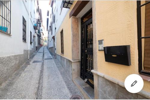 Piso en centro histórico frente Alhambra, Granada (fotografie 7)