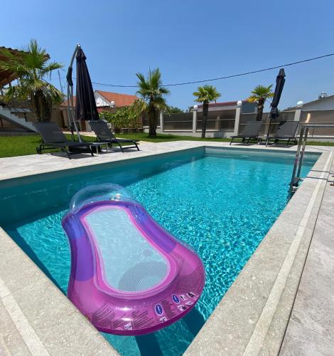 Villa Liana , private Villa with pool and garden