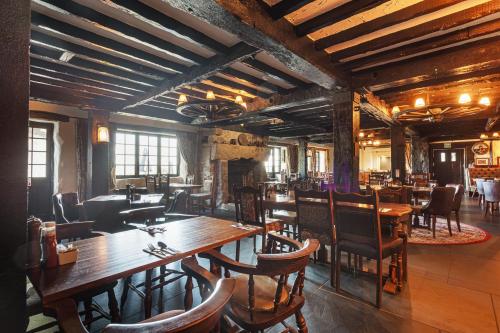 The Jamaica Inn, Bodmin, Cornwall - The Coaching Inn Group - 레스토랑