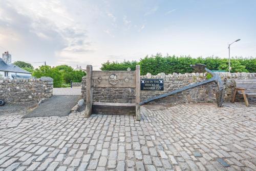 The Jamaica Inn - image 5