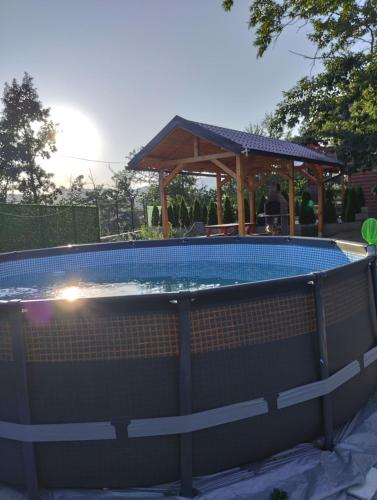 Brvnara koliba in Brestovac