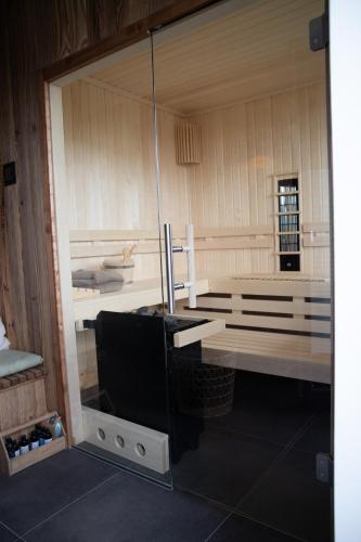 Penthouse Wohnung mit Terrasse & Sauna - Wildecker Ferienbutze in Wildeck