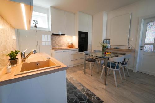 Konyha, Vila Puha in Vrakun