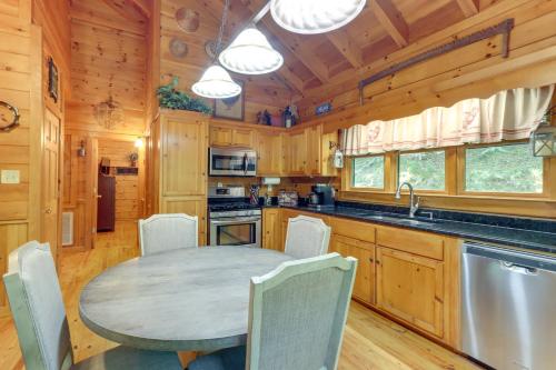 Ellijay Cabin with Deck and Hot Tub! in Ellijay, USA
