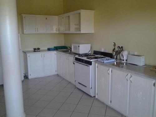 Cocina, Aupic Paradise in Vieux Fort