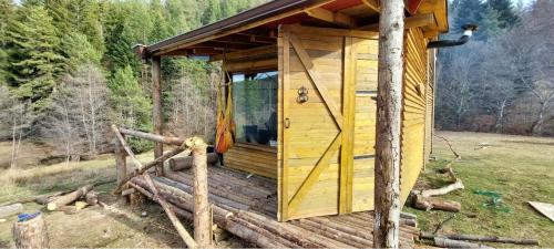 Unique off-grid cabin in raw nature: Bucephalus