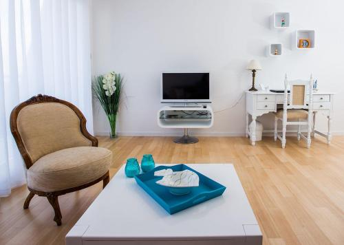 Apartment Bloo Suite - image 9