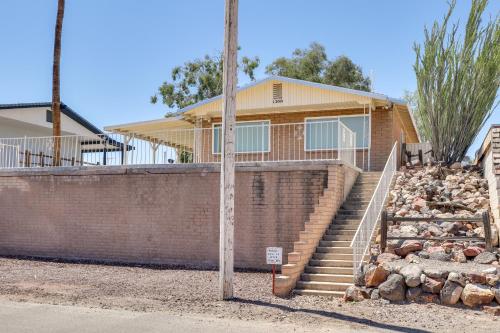 Riverfront Bullhead City Home with Mountain Views!