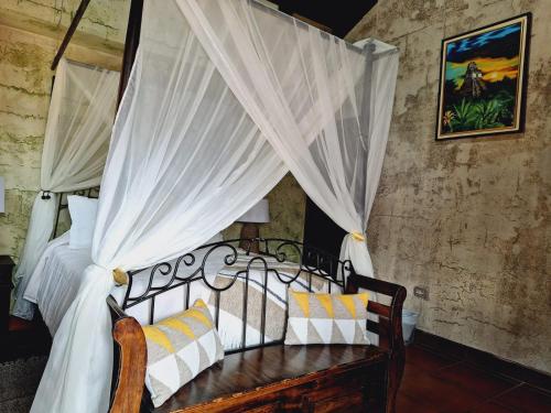Hotel Boutique Casa Del Ángel, Antigua Guatemala (photo 10)