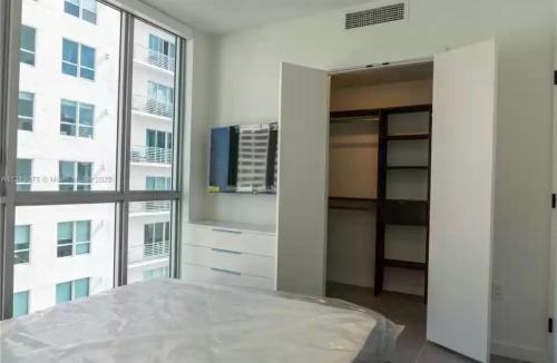 Miami Downtown Comfy Condo-Hotels in a luxury modern building in Miami, USA