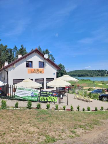 Restorāns, Domek murowany w Dolinie Symsarny in Suryty