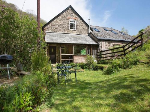 Watermill Cottages - 18th Century converted Mill 10 mins from beach