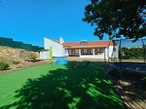puutarha, Casa do Chaparral campo e praia in Cercal