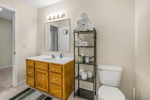 Ultimate Retreat @ Papermill Rd in Newark, USA