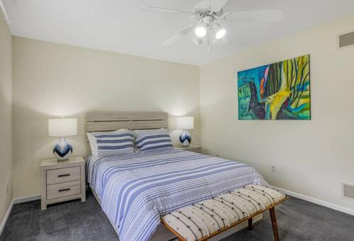 Ultimate Retreat @ Papermill Rd in Newark, USA