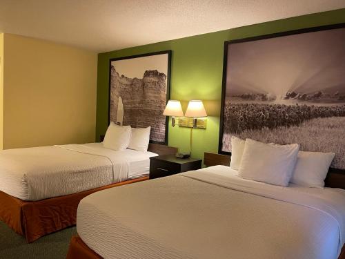 2 double beds
