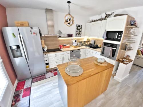 Kitchen, Villa Confort Jacuzzi Clim Parking classe 3 etoiles in Les Olives