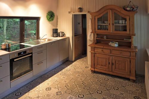 ห้องครัว, kleines Haus in กันเดอร์กีเซ