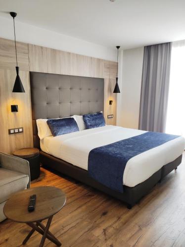 Taverna de la Sal Boutique Hotel – La Escala, PA