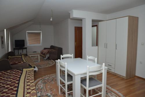 Apartmani Previja