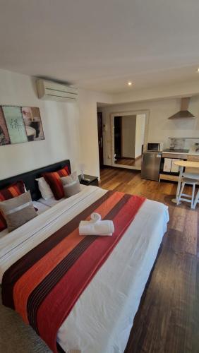 Apartamento Los Pedregales Room Type - One-Bedroom Apartment
