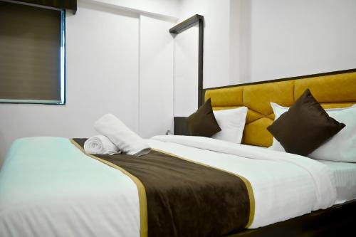 2 double beds