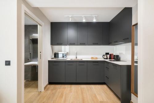 Dobo Madrid Cabrera Room Type - Studio Apartment