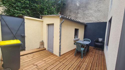 Petite maison cosy wifi avec terrasse