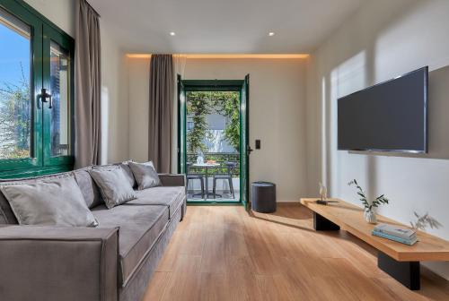 Executive Suite image 7