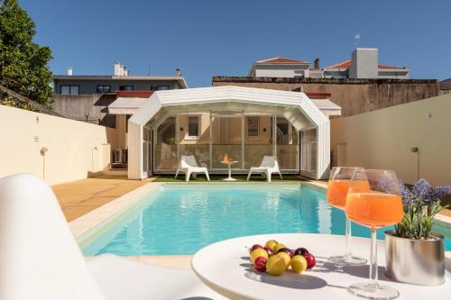 733 Costa Cabral Metro Residence