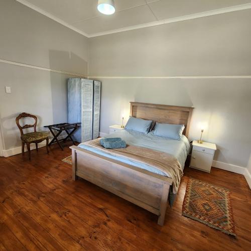 Karoo Leeu Self Catering